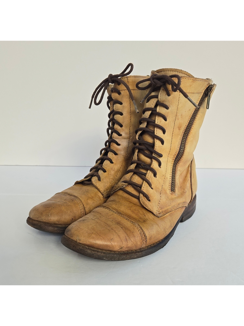 Bed Stu Cobbler Series Distressed Leather Double Zip Combat Boots 6.5
